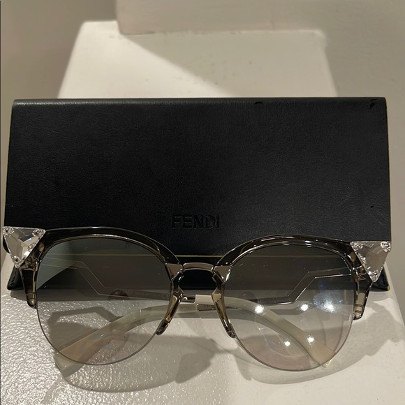 Fendi Black and Silver Cat-Eye Sunglasses - Picture 1 of 16